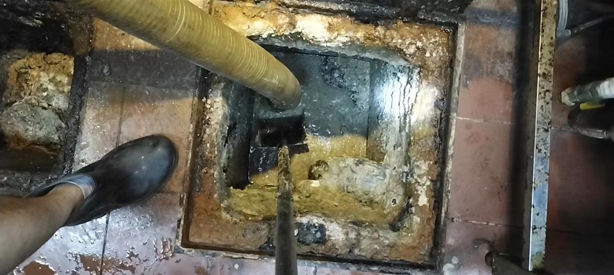 玉屏污水池清理一般都有毒气，怎么预防中毒呢？